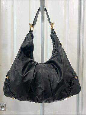 Gucci Black Leather Jockey Hobo Bag with Gold-Tone Hardware